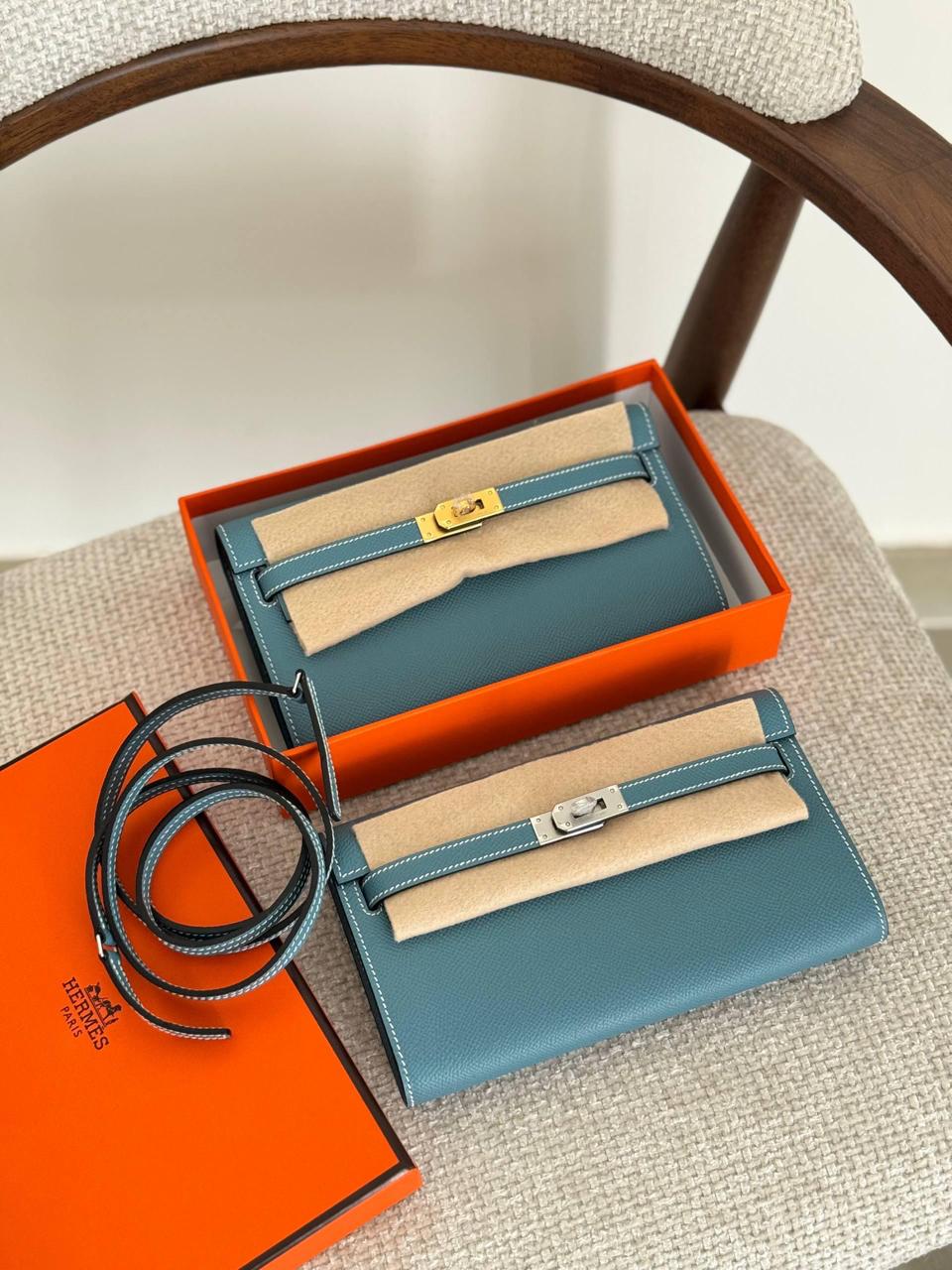 Ladies Herm**s bags