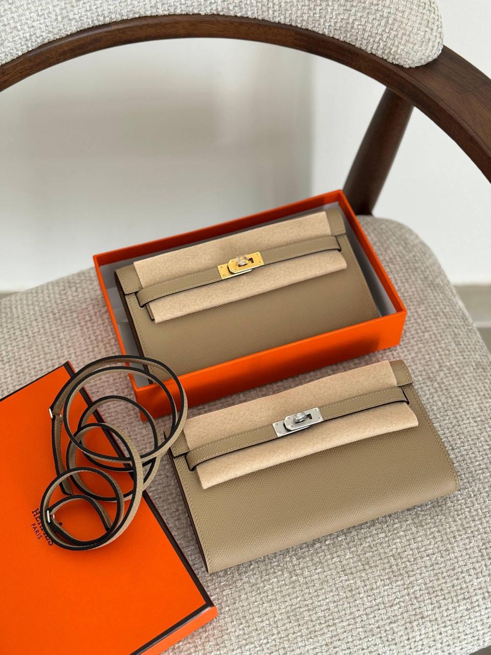Ladies Herm**s bags