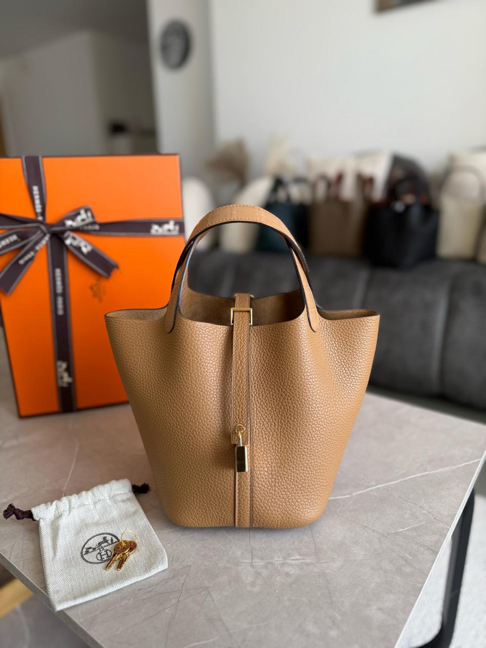 Ladies Herm**s bags