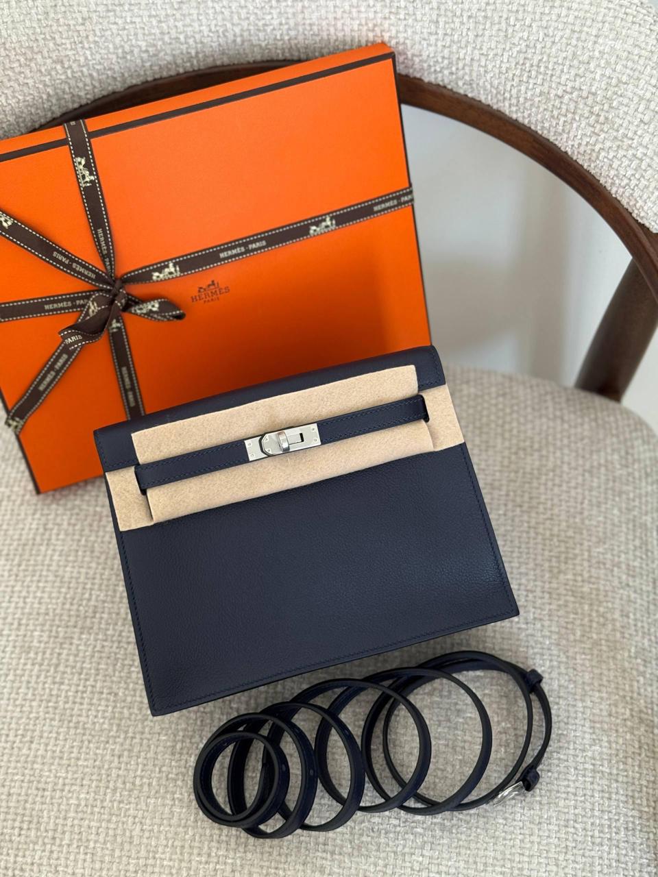 Ladies Herm**s bags