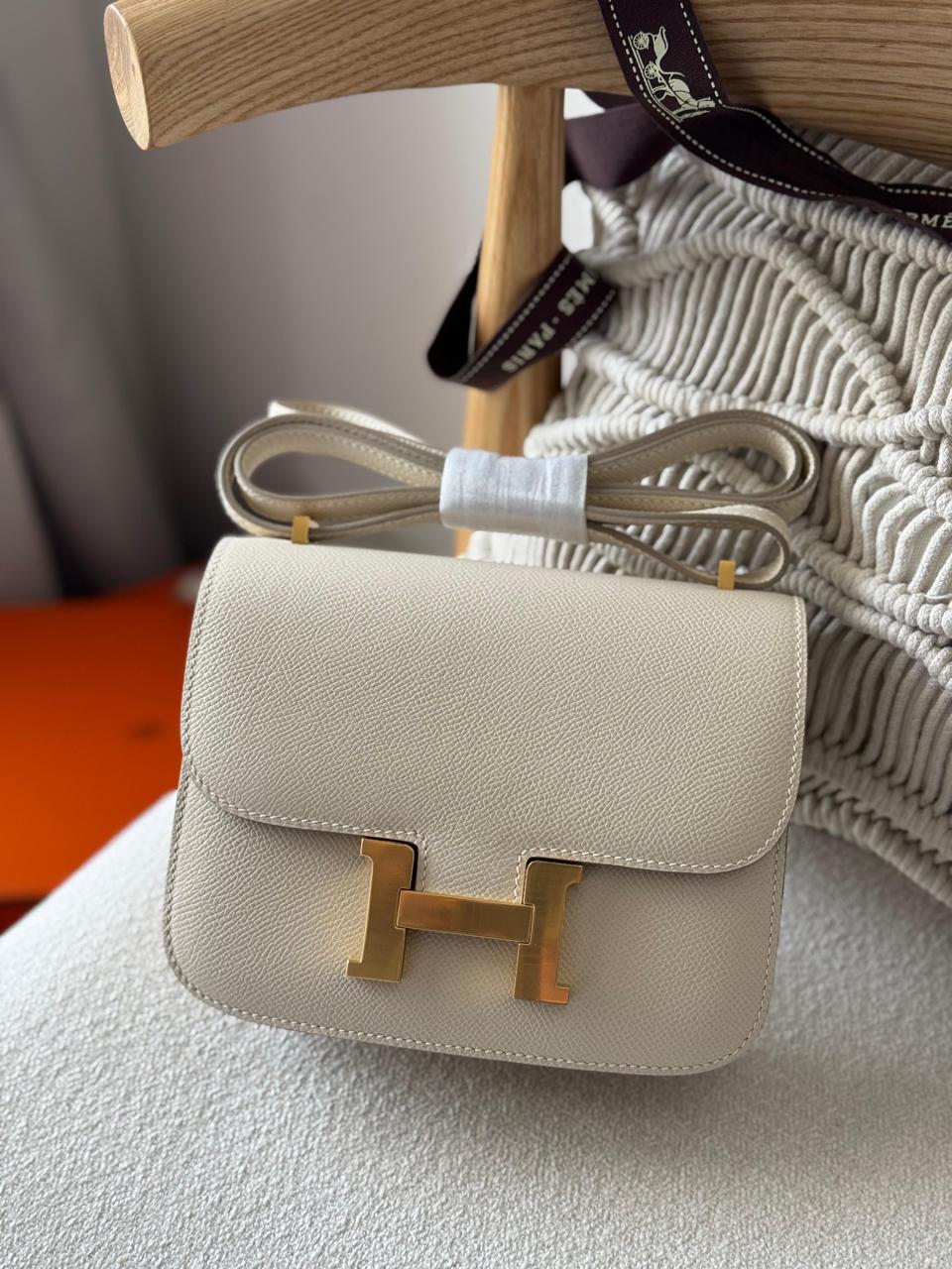 Ladies Herm**s bags