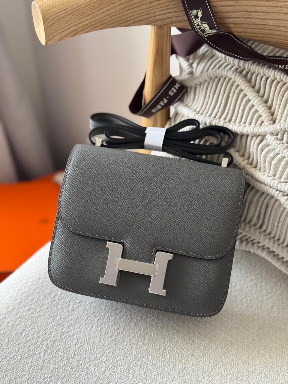 Ladies Herm**s bags