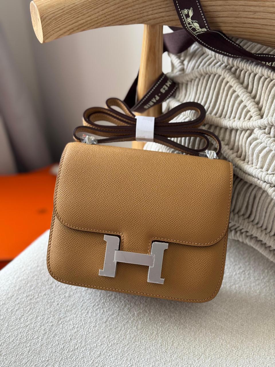 Ladies Herm**s bags