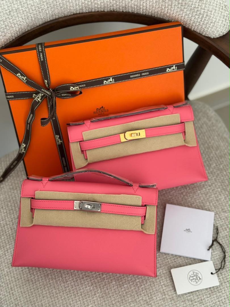 Ladies Herm**s bags