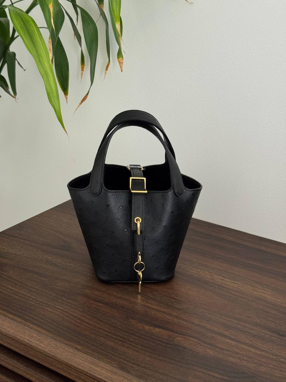 Ladies Herm**s bags