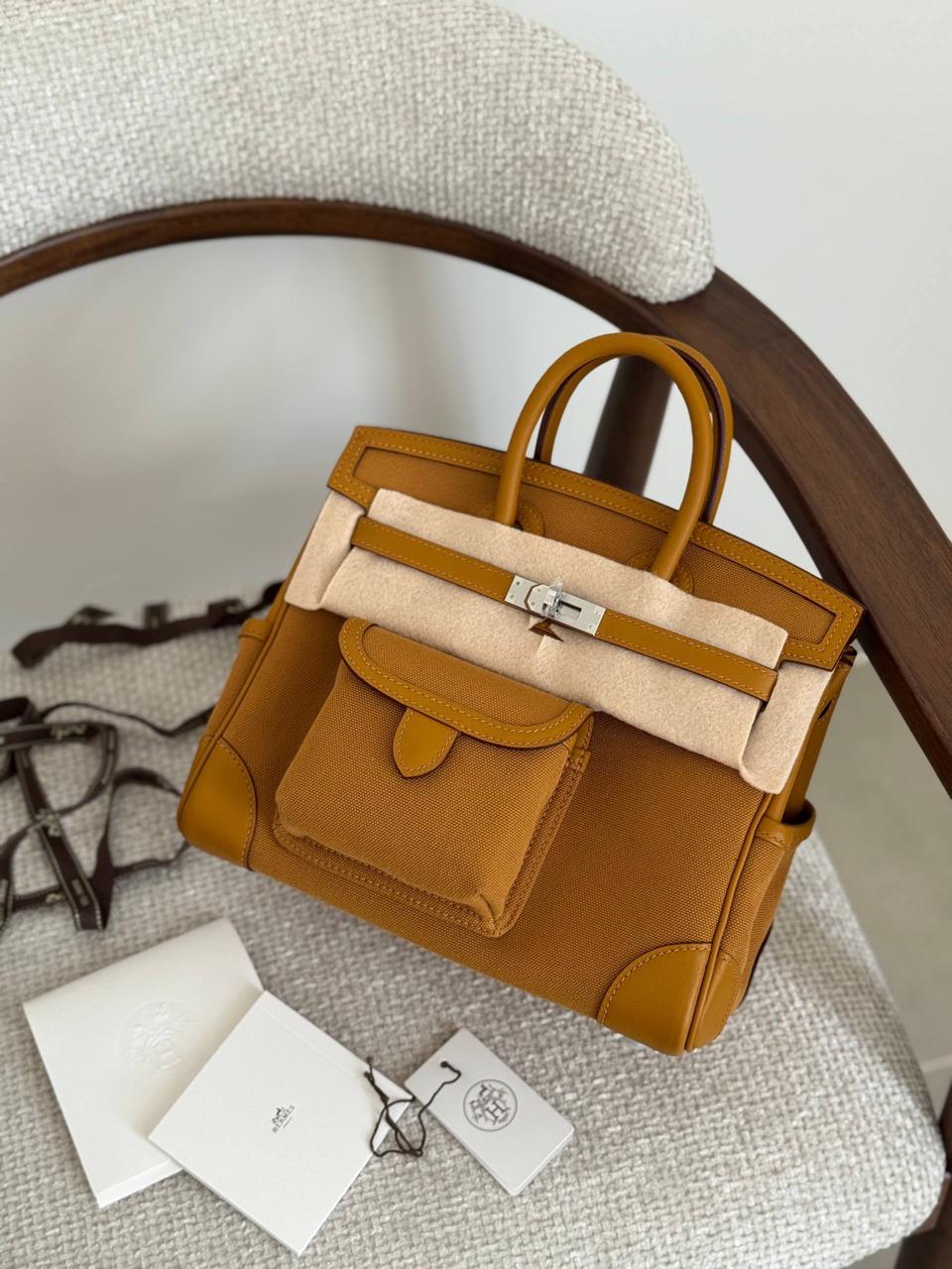 Ladies Herm**s bags