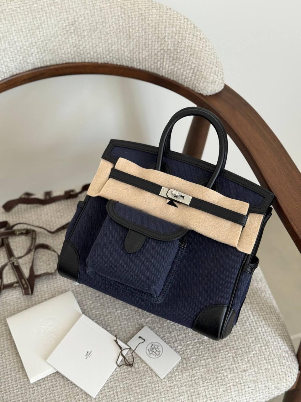 Ladies Herm**s bags