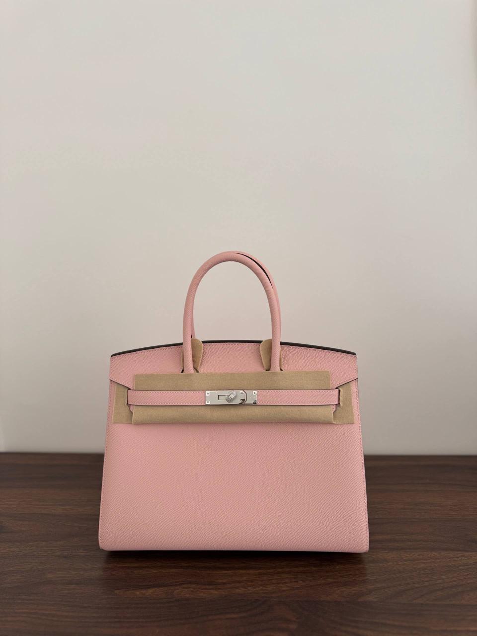 Ladies Herm**s bags