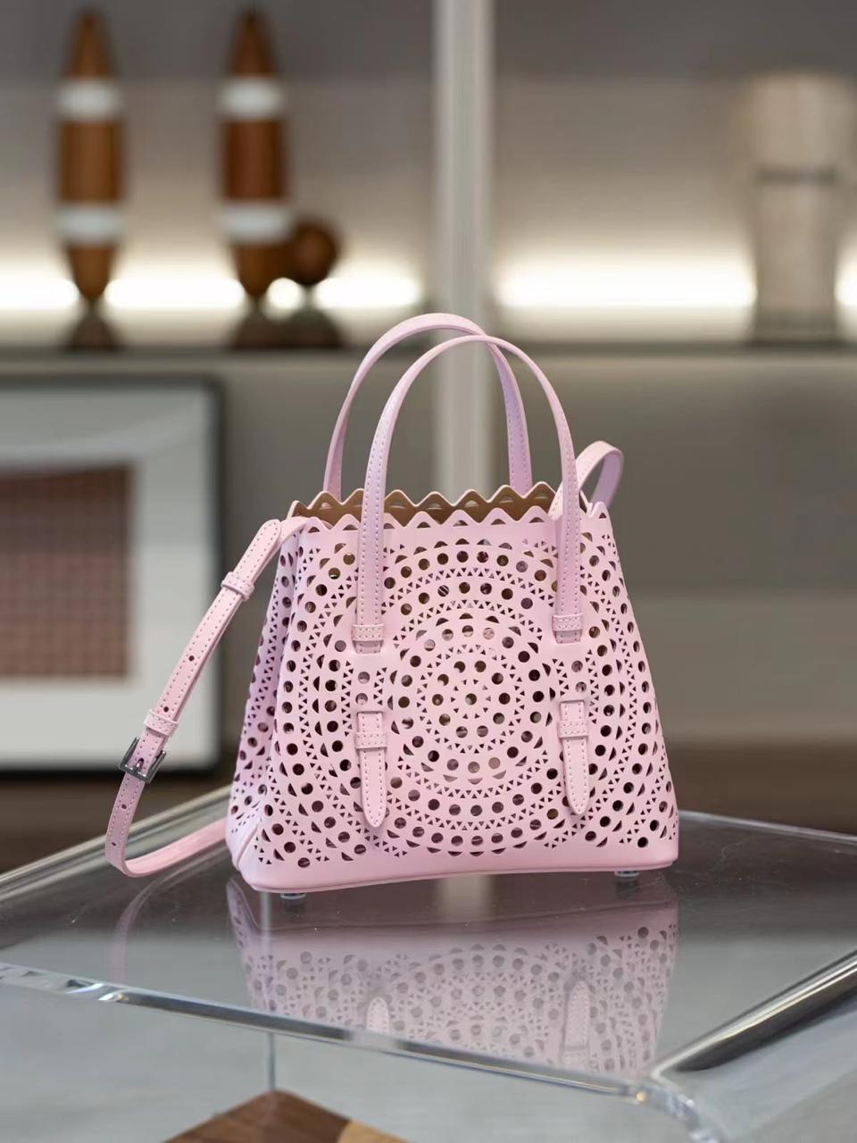 Ladies beach bags