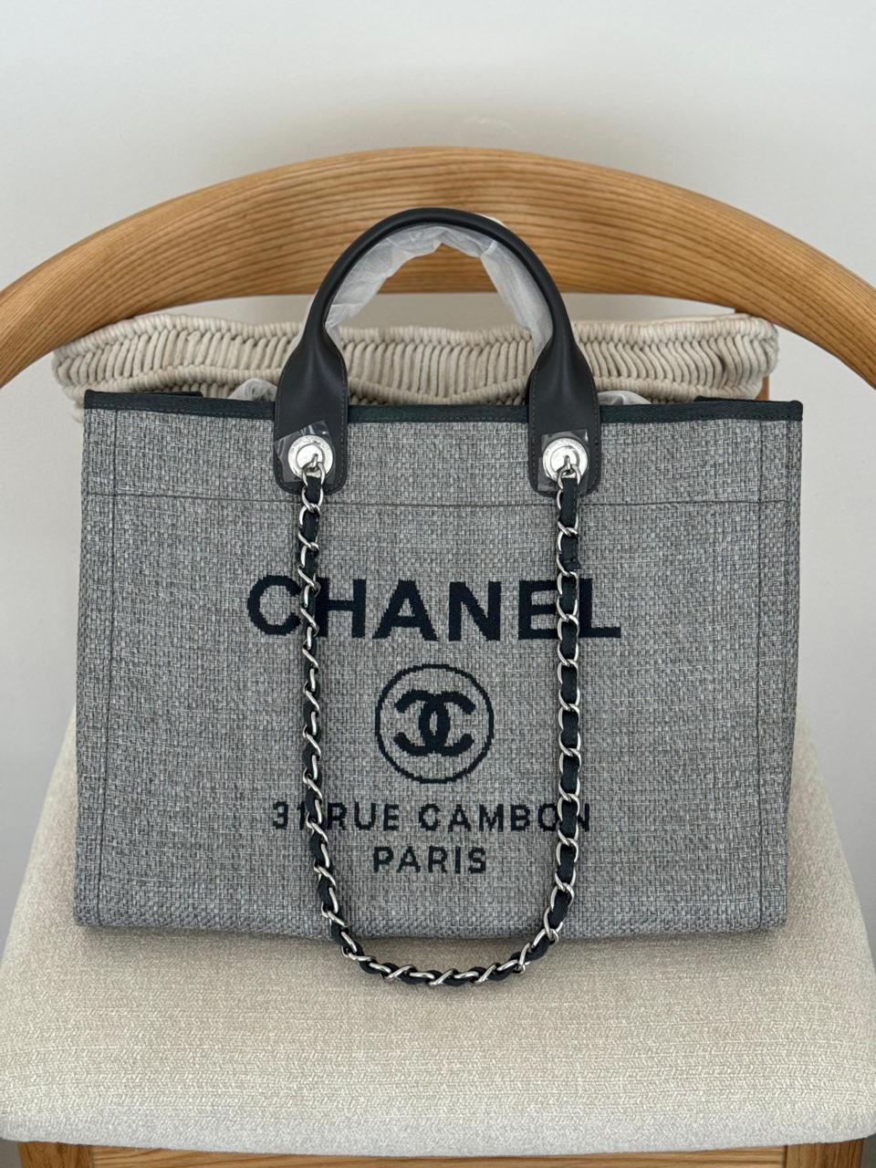 Ladies beach bags
