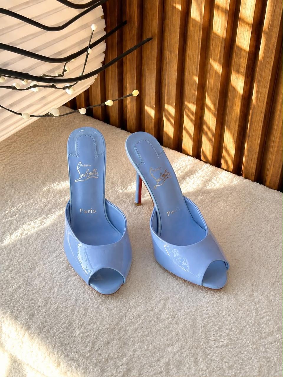 Ladies heels