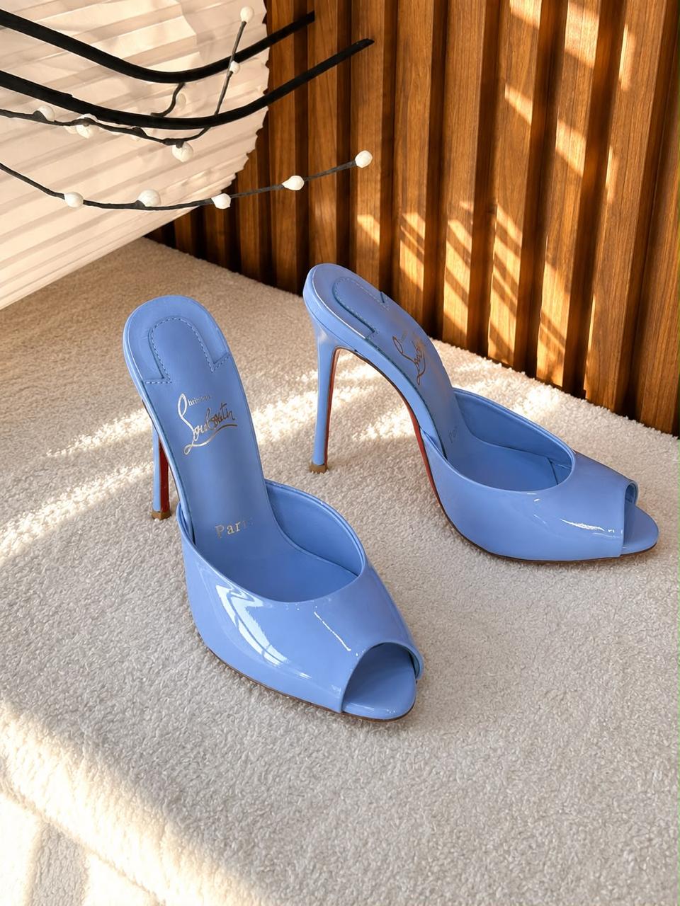 Ladies heels