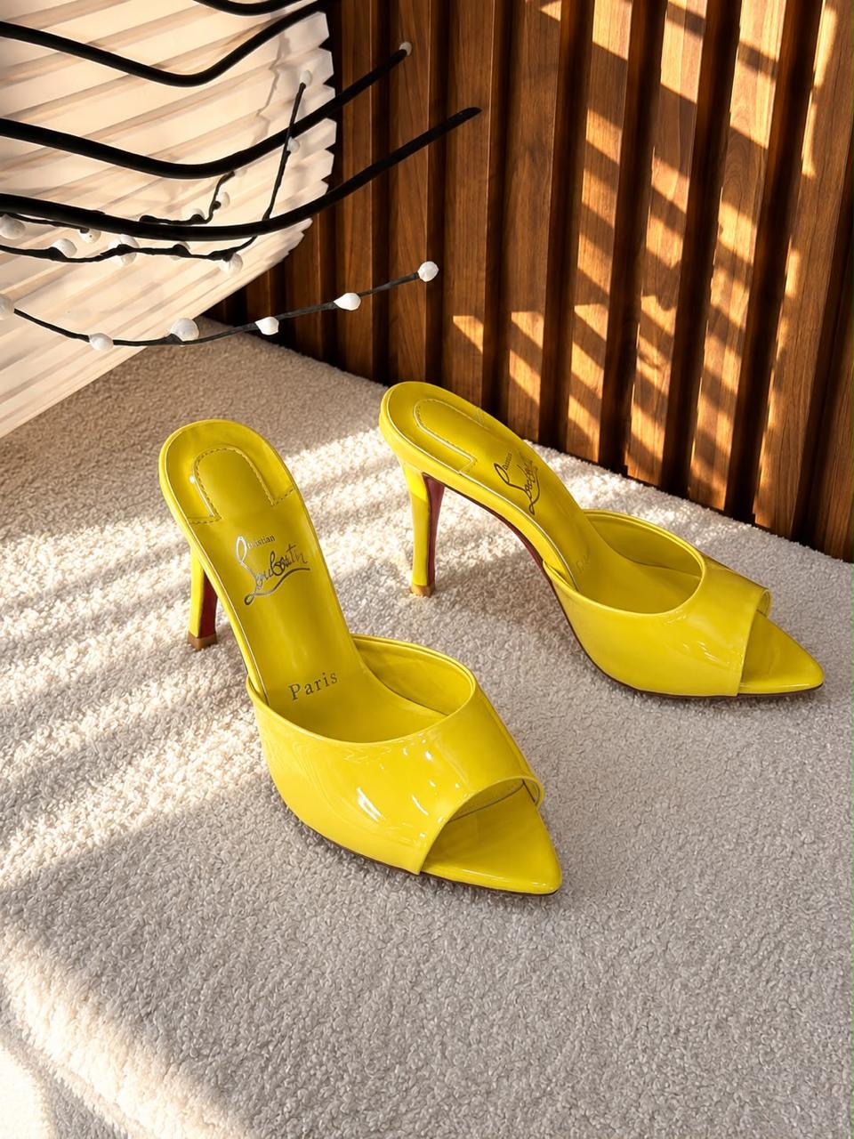 Ladies heels