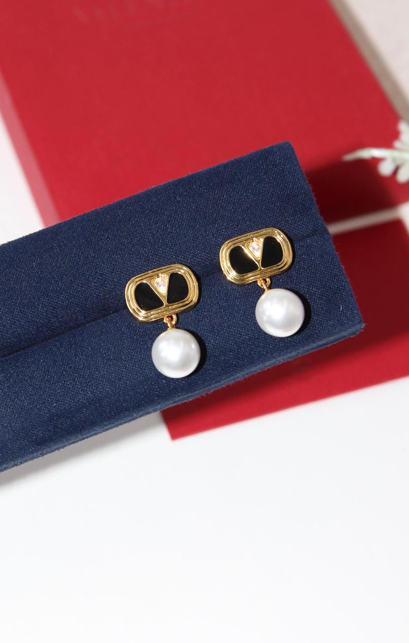 Rings & earrings
