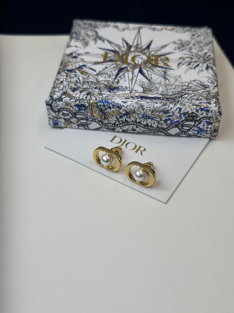 Rings & earrings