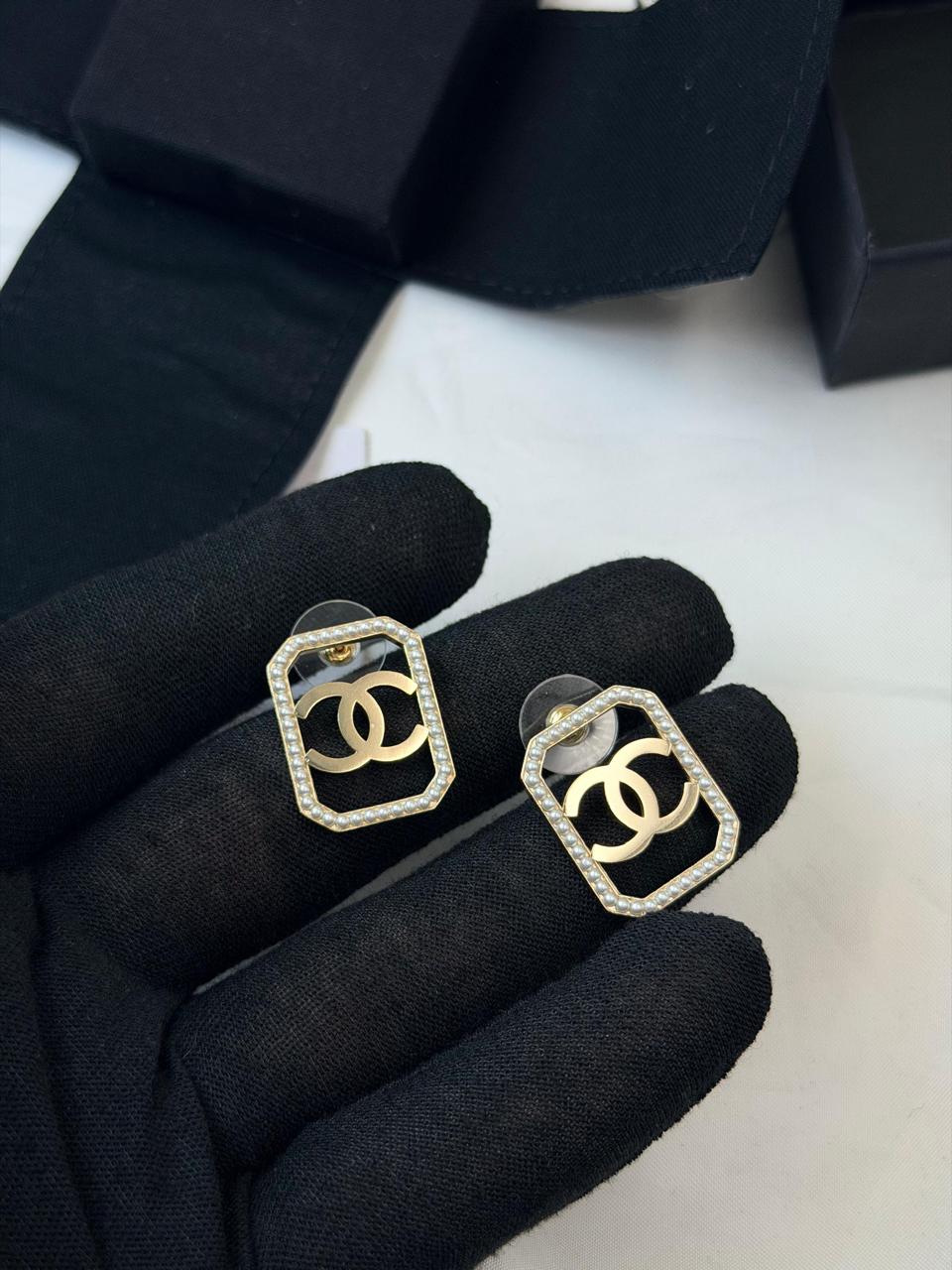 Rings & earrings