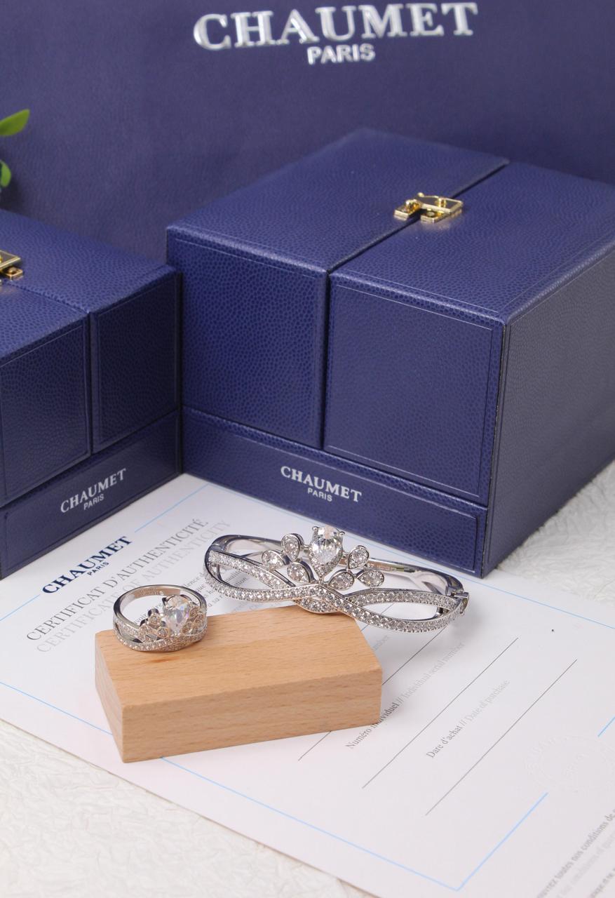 Rings & earrings