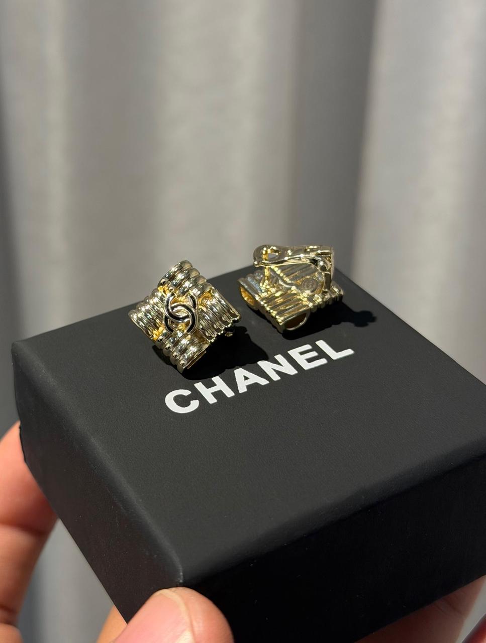 Rings & earrings
