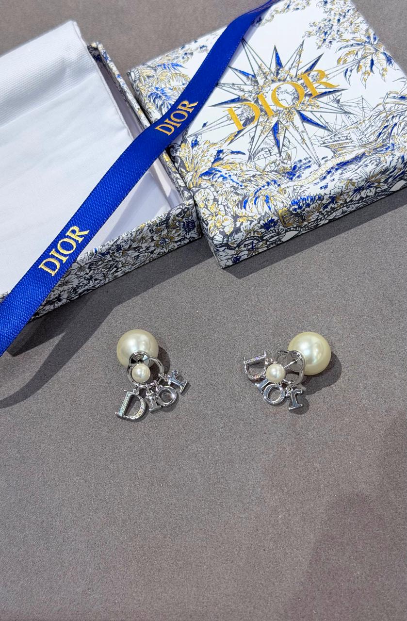 Rings & earrings