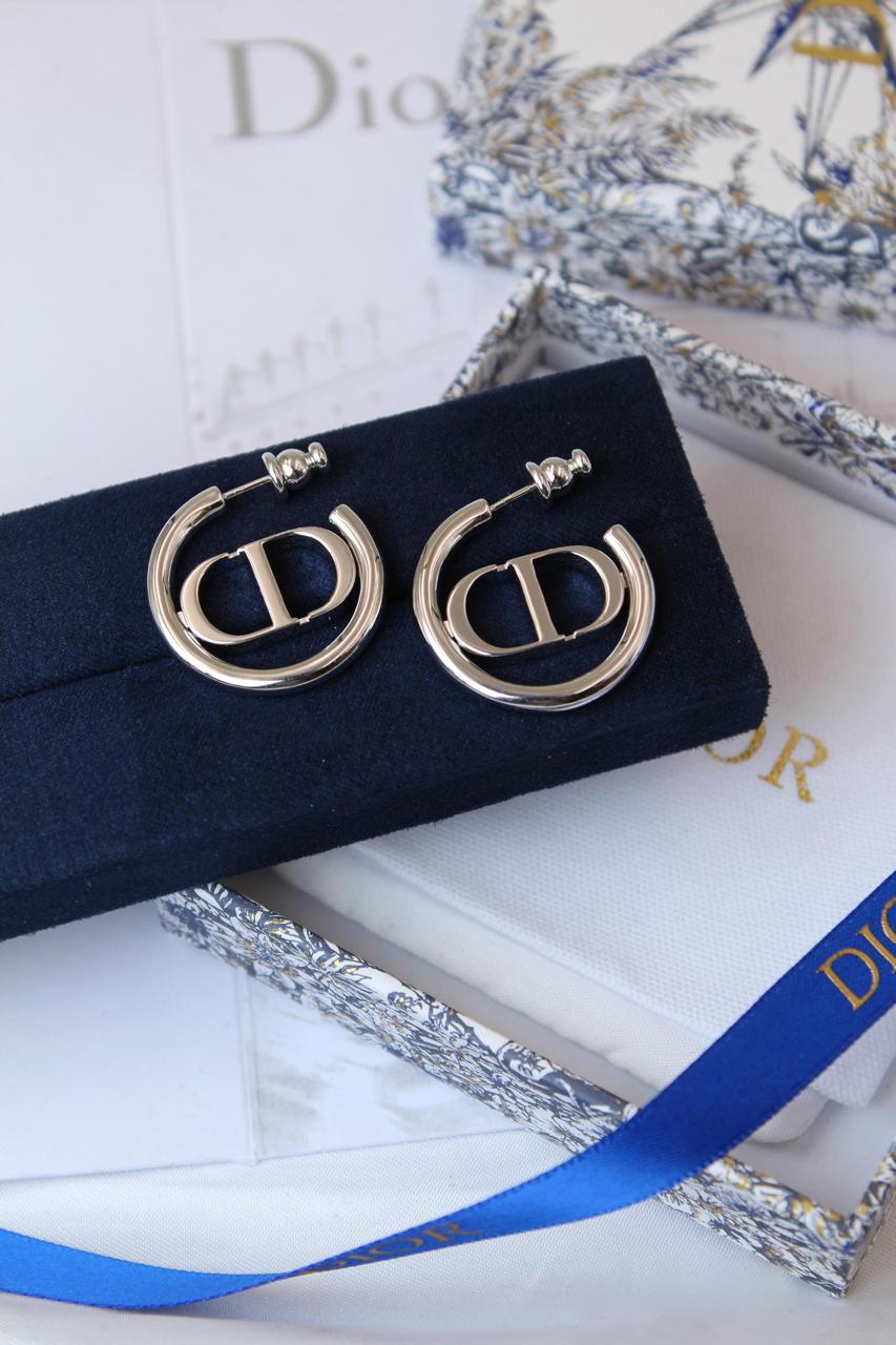 Rings & earrings
