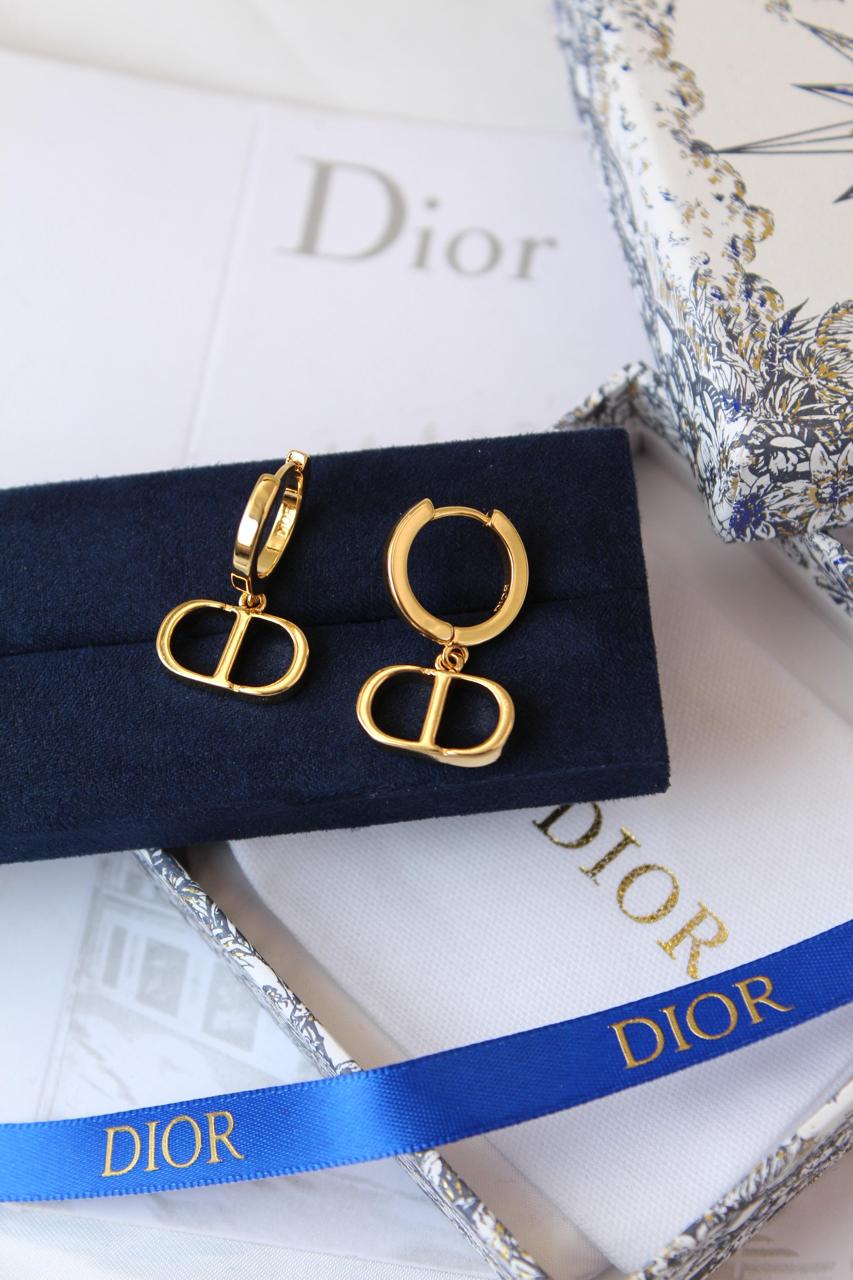 Rings & earrings