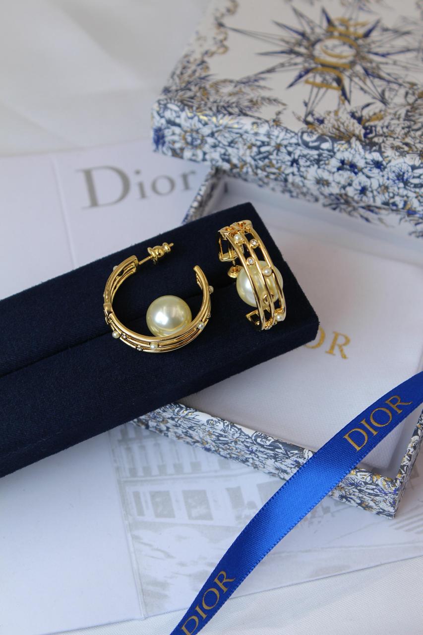 Rings & earrings