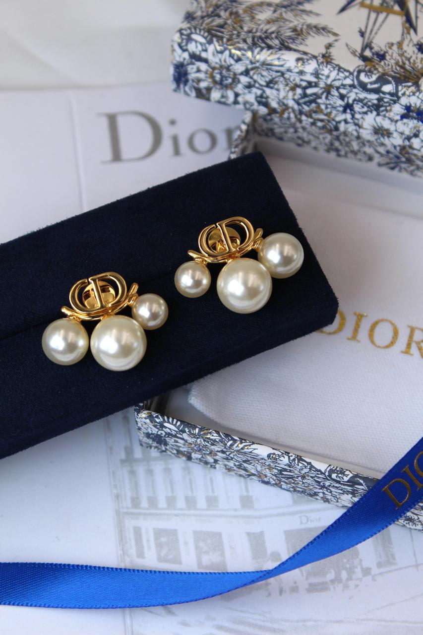 Rings & earrings