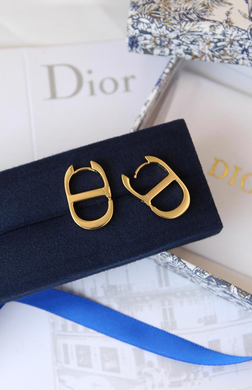 Rings & earrings