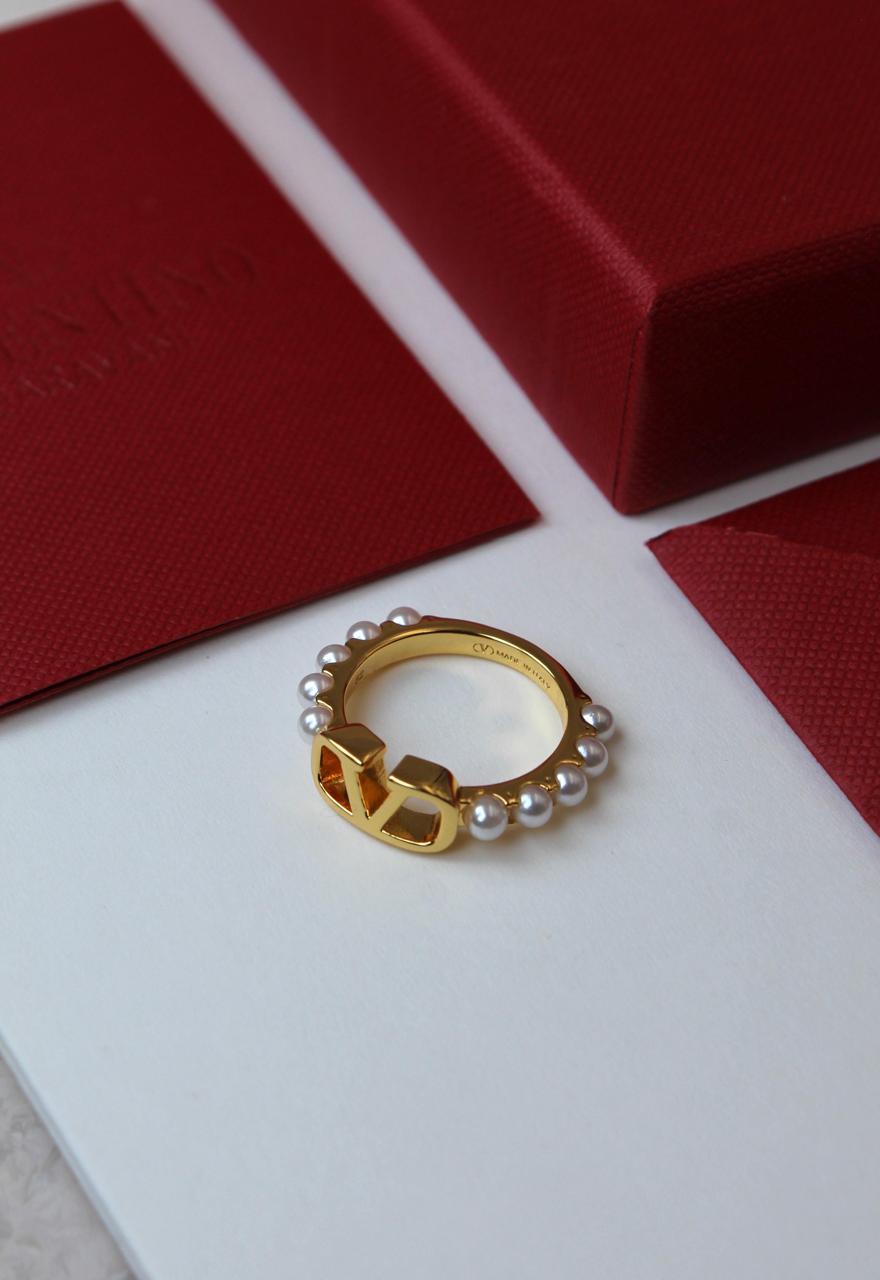 Rings & earrings