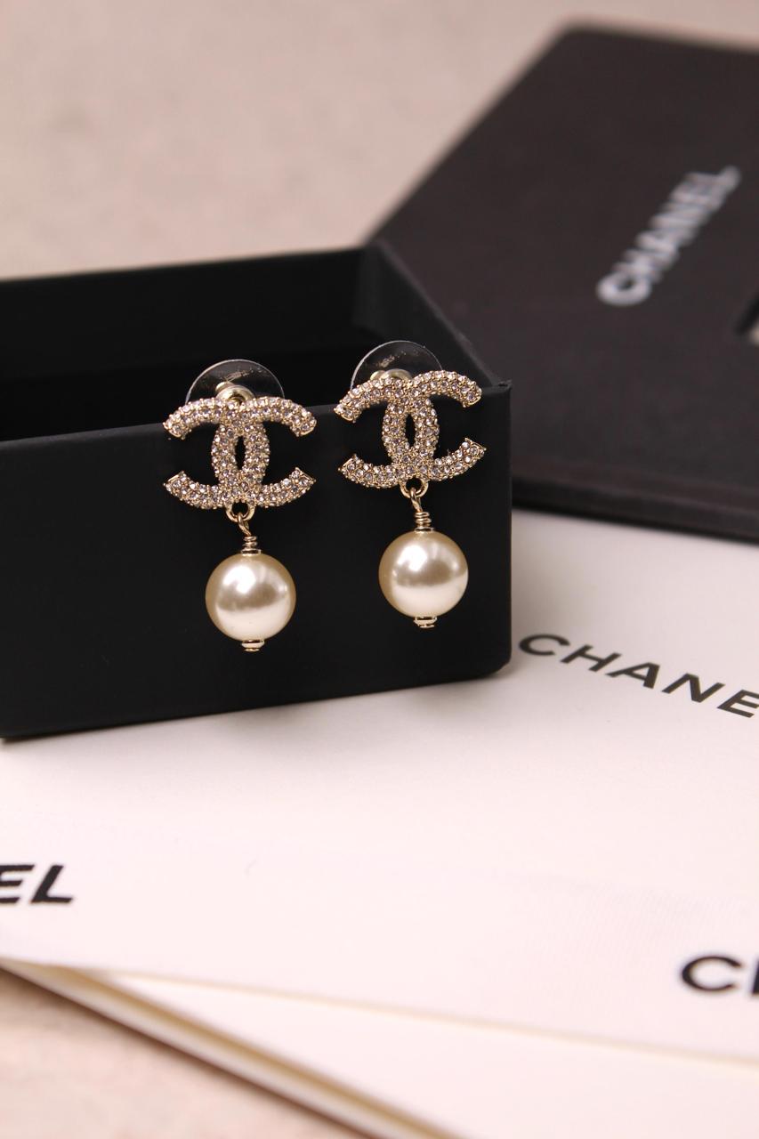 Rings & earrings