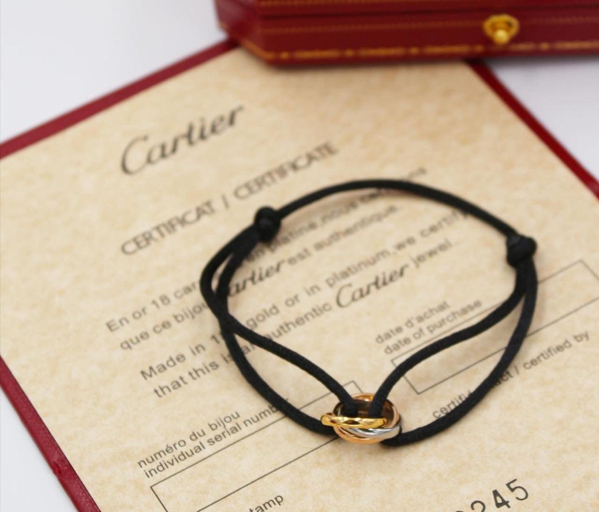 Bracelets & brooches