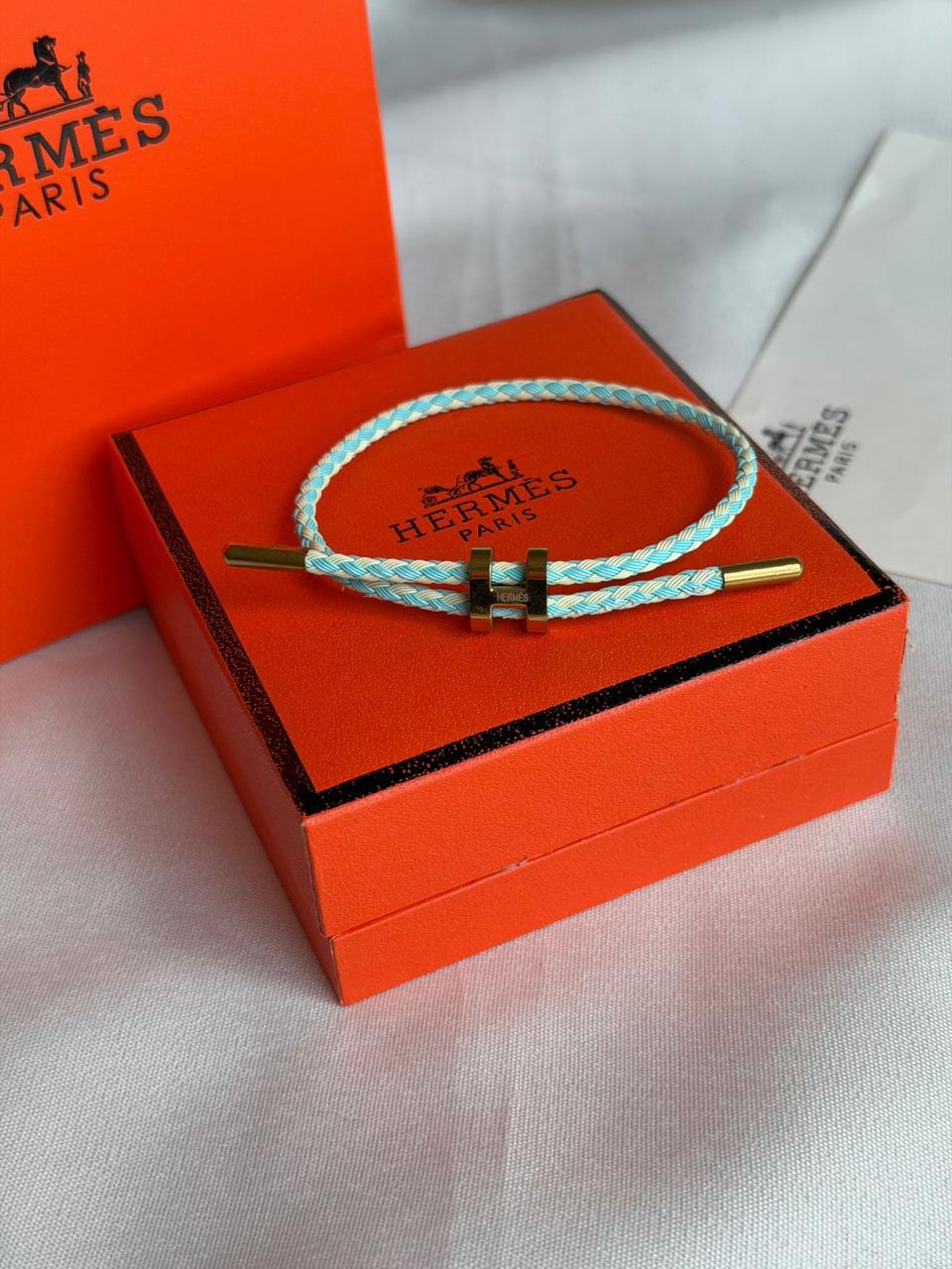Bracelets & brooches