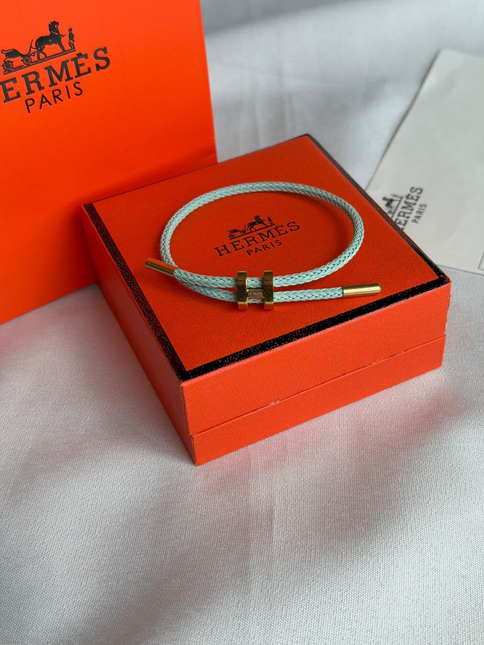 Bracelets & brooches