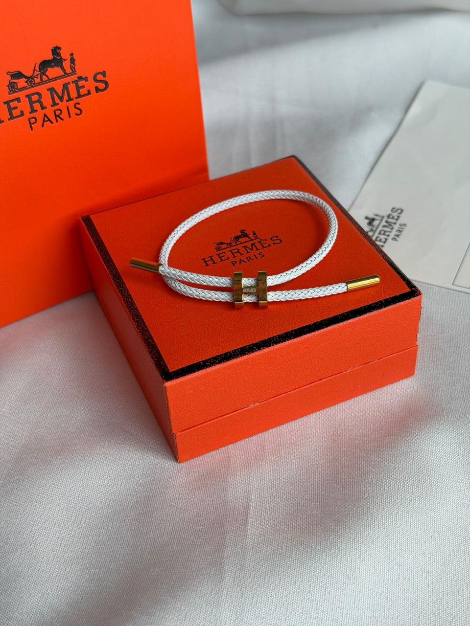 Bracelets & brooches
