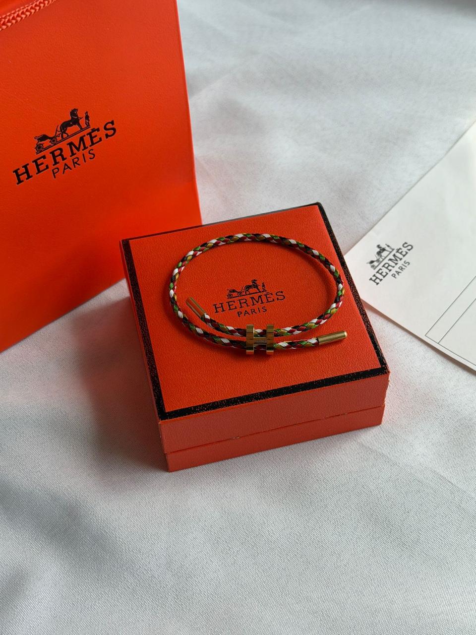 Bracelets & brooches