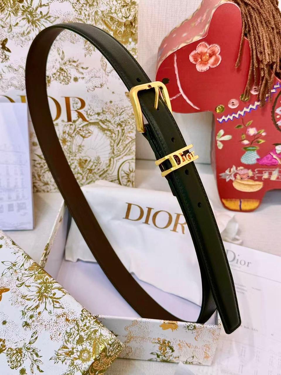 Ladies belts