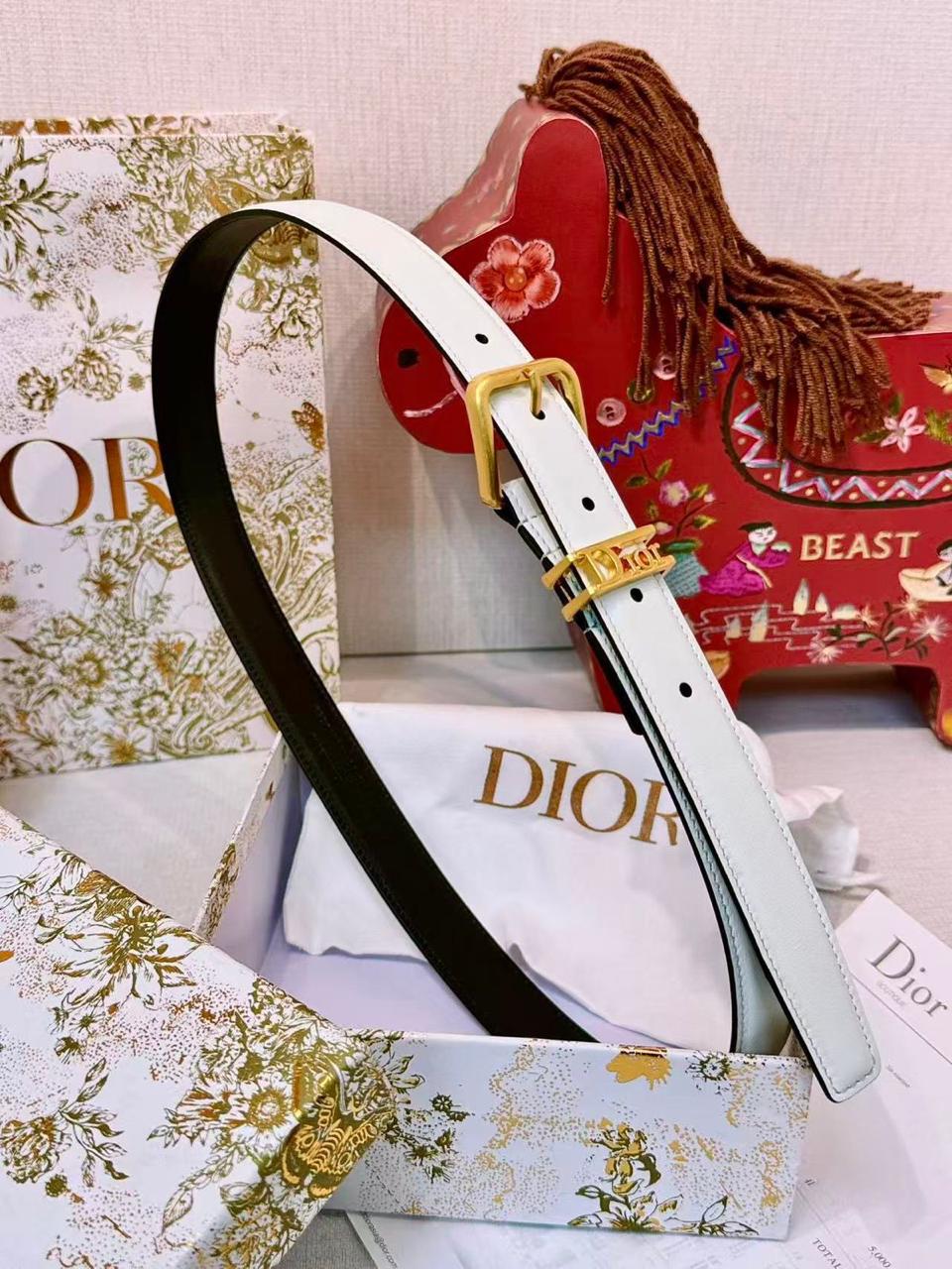 Ladies belts