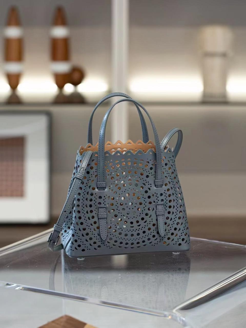 Ladies ALA**A bags