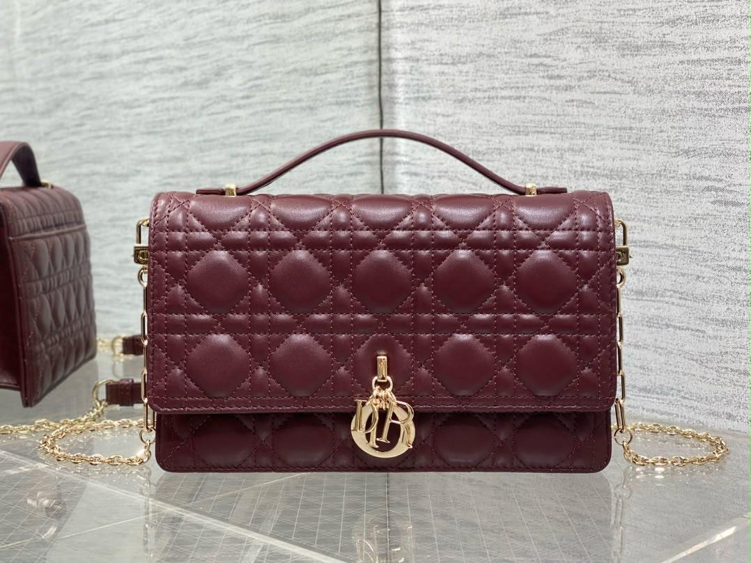 Ladies DI*R bags