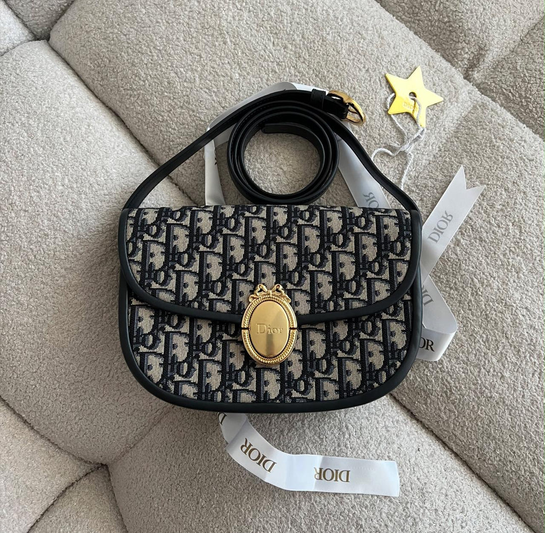Ladies DI*R bags