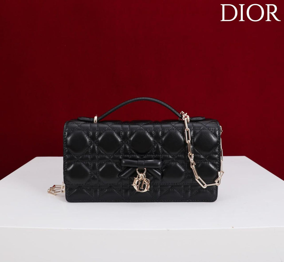 Ladies DI*R bags