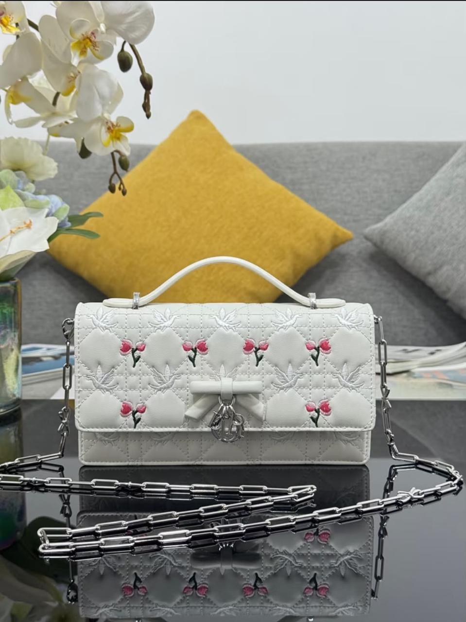 Ladies DI*R bags