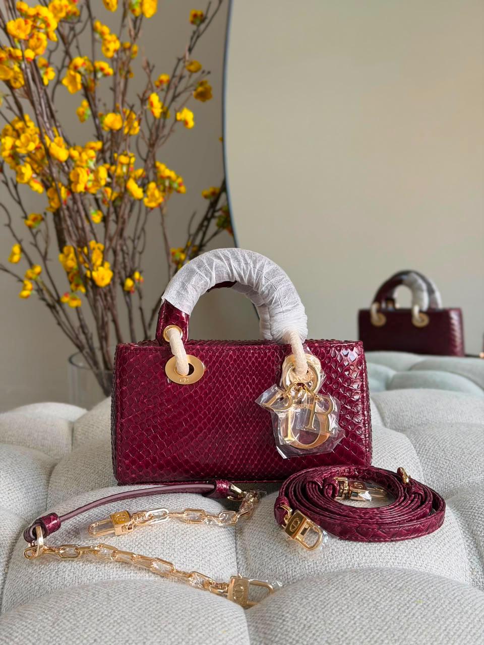 Ladies DI*R bags