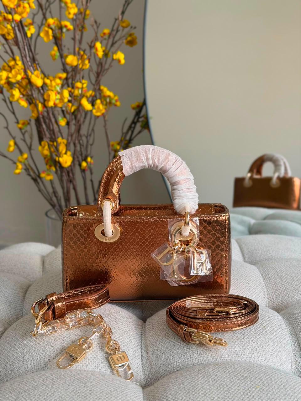 Ladies DI*R bags