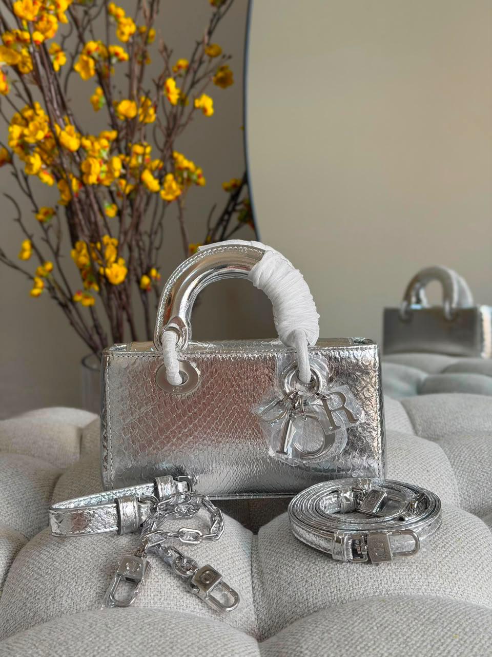 Ladies DI*R bags
