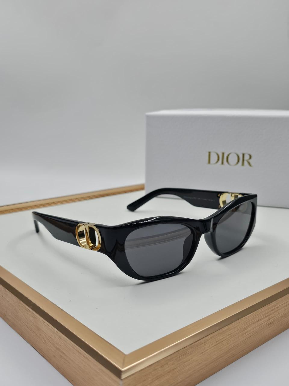 Ladies sunglasses