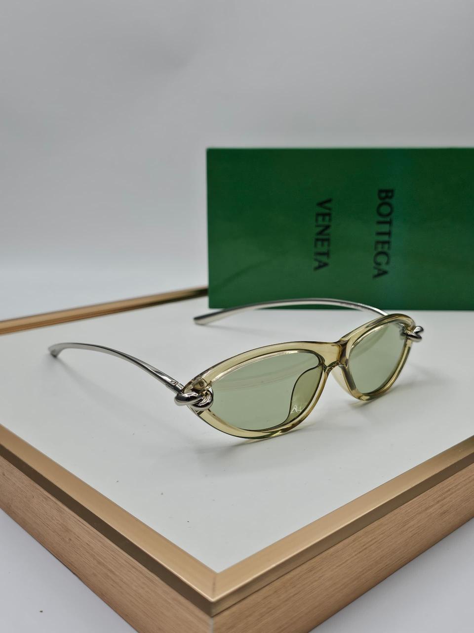 Ladies sunglasses