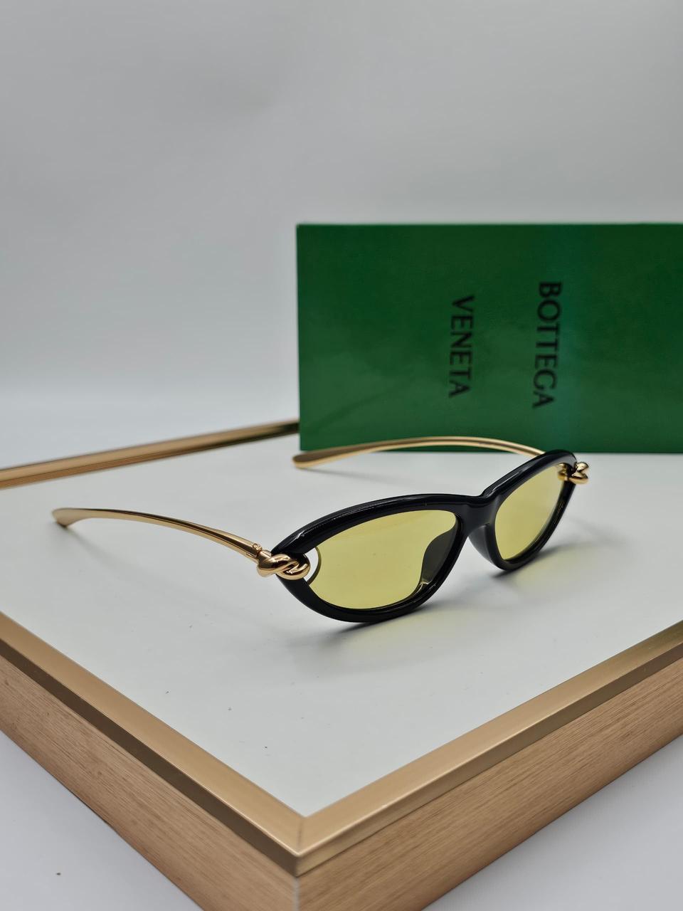 Ladies sunglasses