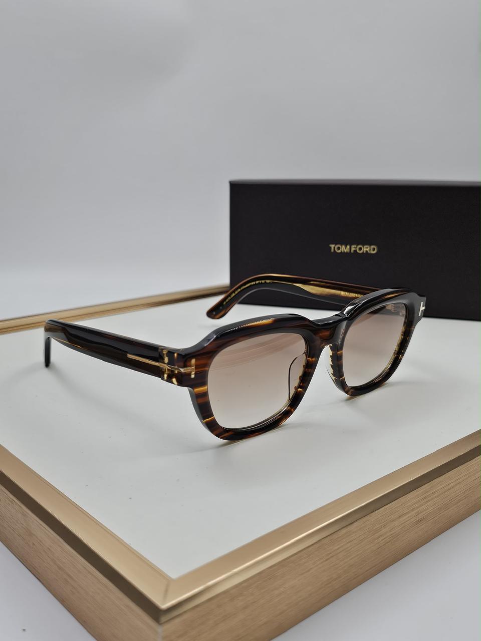 Ladies sunglasses