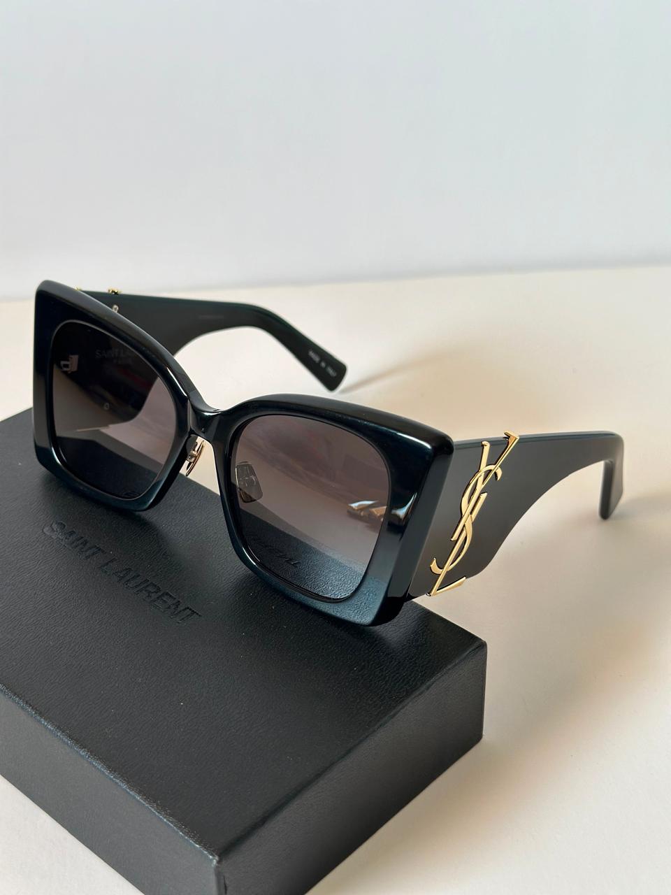Ladies sunglasses